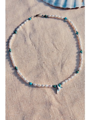 CAPO By Aytaç Yamaç Deniz Esintisi Gümüş Balina Kuyruklu ve Gümüş Aksesuarlı Gerçek Inci ve Turkuaz Erkek Kolye