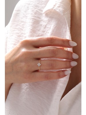 Yavuz Kuyumculuk 14 Ayar Altın Toplu Çiçek Yüzük