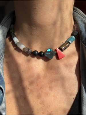 CAPO By Aytaç Yamaç Ham Kesim Doğal Taş Detaylı Çakra Choker Kolye