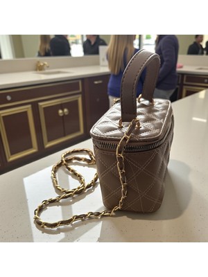 Gözde Mağazacılık Zincirli Mini Kutu Çanta
