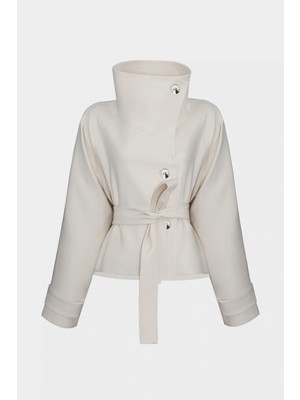 Açelya Okcu Premium Ballard Dokuma Kısa Ceket