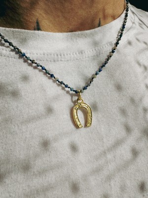 CAPO By Aytaç Yamaç 2mm Lapis Lazuli Taşlı Altın Kaplama At Nalı Kolye – El Yapımı Şans ve Koruma Takısı