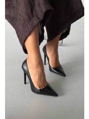 Ayakkabı Prensi Fia Siyah Yılan Desenli