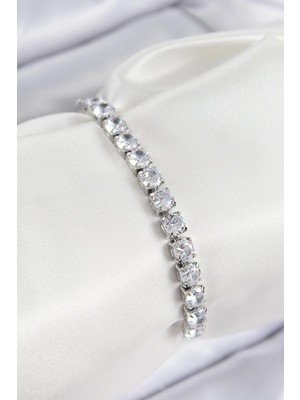 Inure Jewelry Pirinç Zirkon Taşlı Kare Model Gümüş Renk Asansörlü Kadın Bileklik