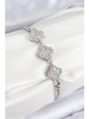 Inure Jewelry Pirinç Zirkon Taşlı Yonca Model Gümüş Renk Kadın Bileklik