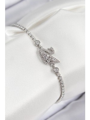 Inure Jewelry Pirinç Zirkon Taşlı Kuğu Model Gümüş Renk Kadın Bileklik