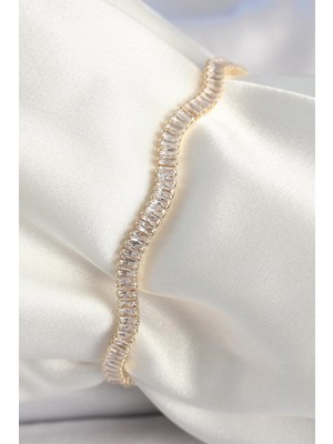 Inure Jewelry Pirinç Gold Renk Su Yolu Zirkon Taşlı Model Kadın Bileklik