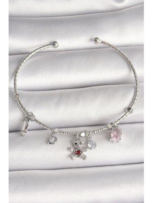 Inure Jewelry Pirinç Gümüş Renk Sallantı Zirkon Taşlı Ayıcık Figür Kırmızı Taş Detay Charm Kadın Bileklik