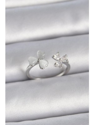 Inure Jewelry Pirinç Gümüş Renk Ayarlanabilir Zirkon Taşlı Beyaz Mineli Kalp Model Kadın Yüzük