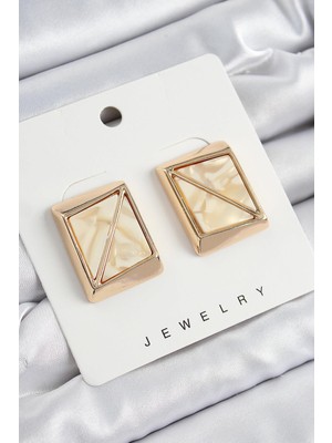 Inure Jewelry Pirinç Krem Üçgen Kesim Detaylı Kare Model Vintage Gold Renk Kadın Küpe