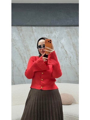 Semra İlhan Bisiklet Yaka Düğmeli Ispanyol Kol Triko Hırka Açık Kırmızı