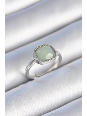 Inure Jewelry Pirinç Gümüş Renk Yeşil Kare Mineli Kadın Yüzük