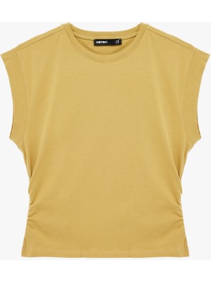 Koton Kısa Kollu Bisiklet Yaka Pamuklu Slim Fit Büzgülü Tişört