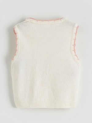 LC Waikiki Ekru Kalp Nakışlı Kız Çocuk Triko Süveter