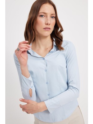 Tudors Kadın Slim Fit Dar Kesim Pensli Vucüda Oturan Klasik Yaka Uzun Kollu Likralı Mavi Gömlek