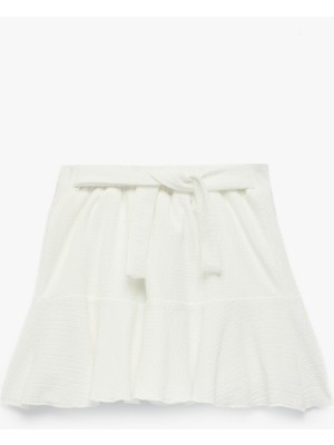 Koton Beli Kuşaklı Fırfır Detaylı Pileli Şort Etek