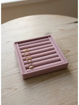 Megass Dekor Süet Kumaş Pembe Renk 15 cm / 15 cm Yüzük Sergileme Standı