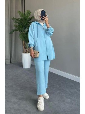 Tesettür Diyarı Fermuar Detaylı Kapüşonlu Spor Tesettür Takım- Bebe Mavisi