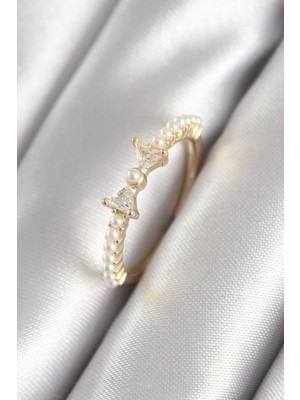 Inure Jewelry Pirinç Gold Renk Zirkon Taşlı Kurdele Inci Detay Kadın Yüzük