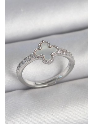 Inure Jewelry Pirinç Gümüş Renk Zirkon Taşlı Beyaz Mineli Yonca Model Ayarlanabilir Kadın Yüzük