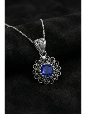 Erdobia Eylül Safir Doğum Taşı Çiçek Motifli Telkari Gümüş Kolye