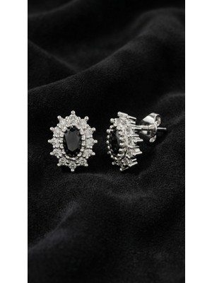 Erdobia Oniks Taşlı Rodyum Oval Anturaj Minimal Çivili Gümüş Küpe