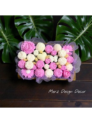 Merz Design Decor Özel Tasarım Ahşap Sandıkta %100 Doğal Vegan Hakiki Soya Wax Mum Buketi