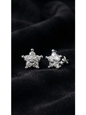 Erdobia Zirkon Taşlı Rodyum Manolya Çiçeği Çivili Gümüş Küpe