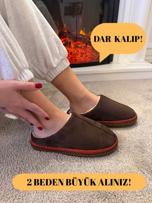 Aksulu Kadın Yumuşak ve Hafif Örgü Desenli Içi Yünlü Peluş Ev Terliği