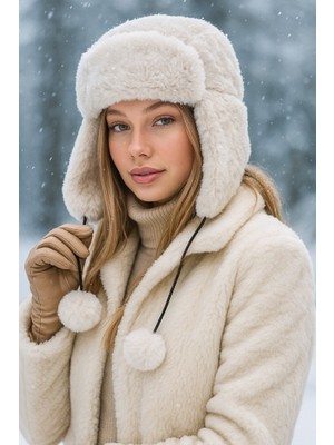 Yake Store  Kadın Bej Ponponlu Kürklü Kulaklıklı Peluş Şapka Bere BERE1103 - Bej