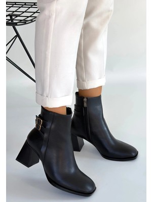 OEY Fashions Kanda Siyah Cilt Topuklu Bot