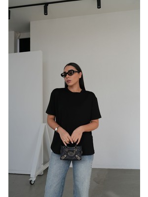 Özge Özgenç Yumuşak Dokulu Basic Tshirt