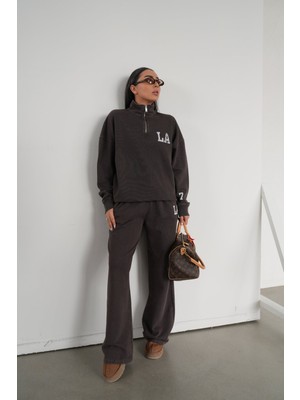 Özge Özgenç Yazı Baskılı Sweat Takım