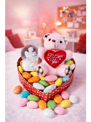 Kesene Aşk Dolu Hediye Kalp Kutuda Melek Kar Küresi & Ayıcık & Draje Çikolata Sevgililer Günü Hediye Seti