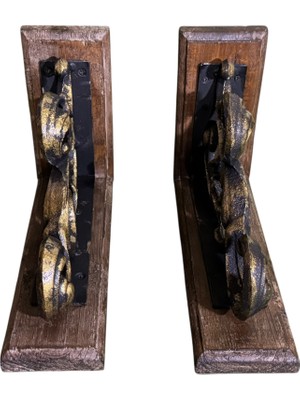 TT Ahşap ve Metalden Kitap Tutacağı. 22 cm x 15 cm x 7 cm Ölçülerinde