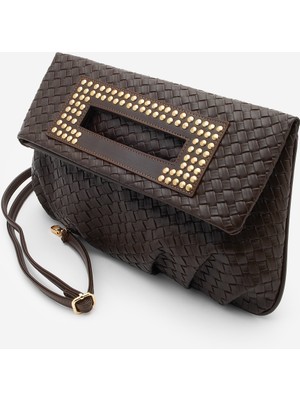 Marjin Kadın Zımbalı Clutch Portföy Çapraz Askılı El ve Omuz Çantası Panes Kahve