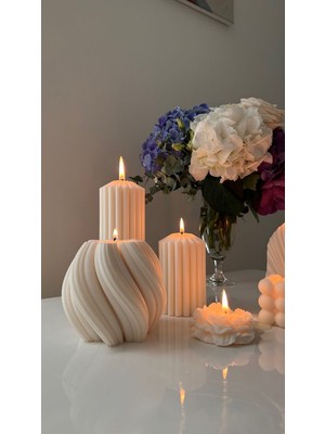 Lumieri Home Lumieri Candle El Yapımı Kokusuz Açmış Şakayık Gül Dekoratif Mum– Çokgen Uzun Mum- Burgu Mum 4'lü