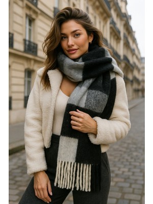 Yake Store  Kışlık Sıcak Yumuşak Geniş Püsküllü Atkı - Kremsi Beyaz Siyah Gri Çizgili Atkı SAL1270 - Gri