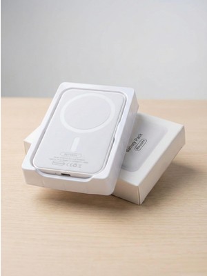 Generic Between Magsafe Uyumlu Manyetik Powerbank Kablosuz Şarj Aleti