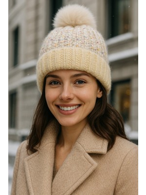 Yake Store  Kadın Siyah Ponponlu Yünlü Bere BERE1142 - Bej