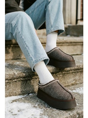 Marjin Kadın Içi Kürklü Kalın Taban Önü Kapalı Günlük Kışlık Terlik Furenta Kahve