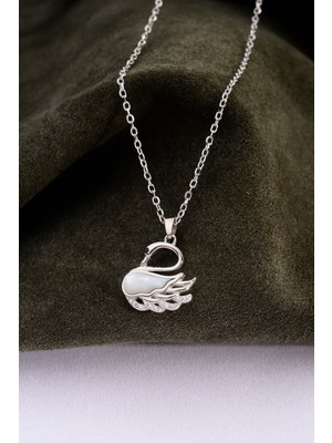 Altın Kaplama 925 Ayar Gümüş Kuğu Motifli Sedefli & Taşlı Kolye