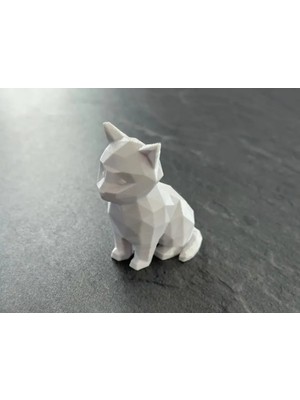 Sora Design Dekoratif Low Poly Kedi Figürü, Minimalist Masaüstü ve Raf Süsü