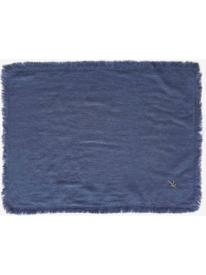 Jojomia April Amerikan Servis