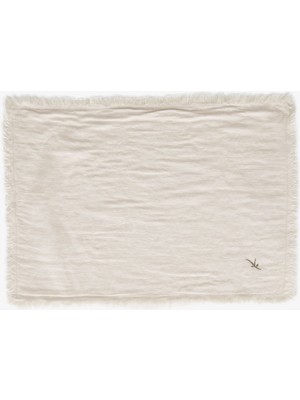 Jojomia April Amerikan Servis