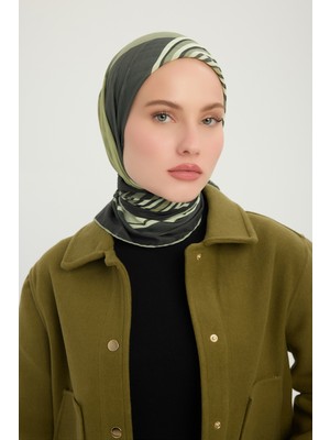 Schaless Gece ve Gündüz - Nefti - Efilia Desenli Eşarp - 90X90 cm