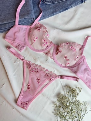 Rozenin Lingerie Romantik Pembe Çiçekli Kapsız Bralet Tanga Set