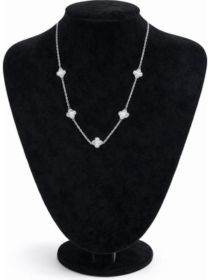 Pangu Işlemeli Yonca Motifli Gümüş Renk Çelik Zincir Kolye