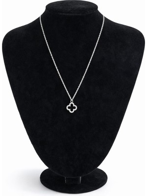 Pangu Siyah Tek Yonca Motifli Gümüş Renk Çelik Zincir Kolye