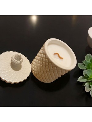 Celestia Dekoratif Kapaklı Vanilya Kokulu Mum